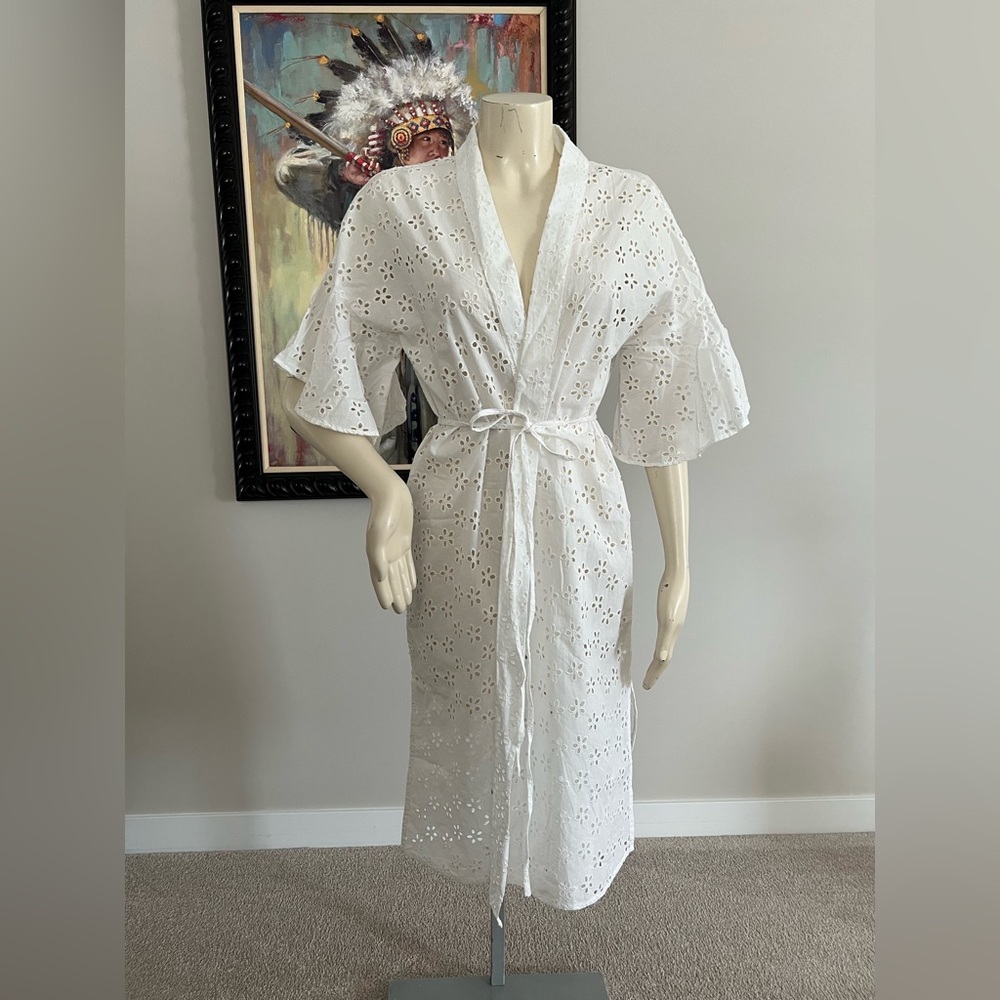 BCBGMAXAZRIA White Eyelet Cotton Wrap Kimono Dress – New Without Tags - Picture 5 of 12